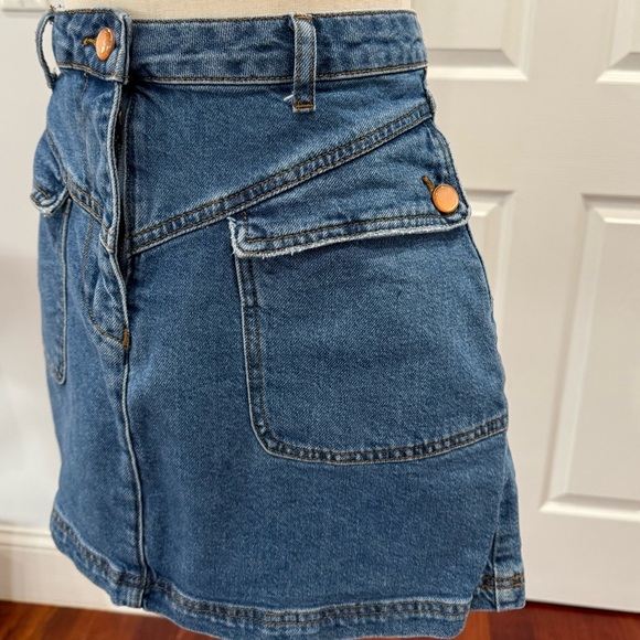 House oh Harlow 1960
ANGLED POCKET DENIM MINI SKIRT - Picture 11 of 14